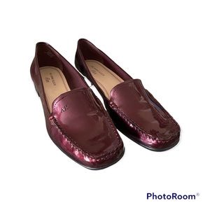 And Klein Flex Ruby patent leather loafers